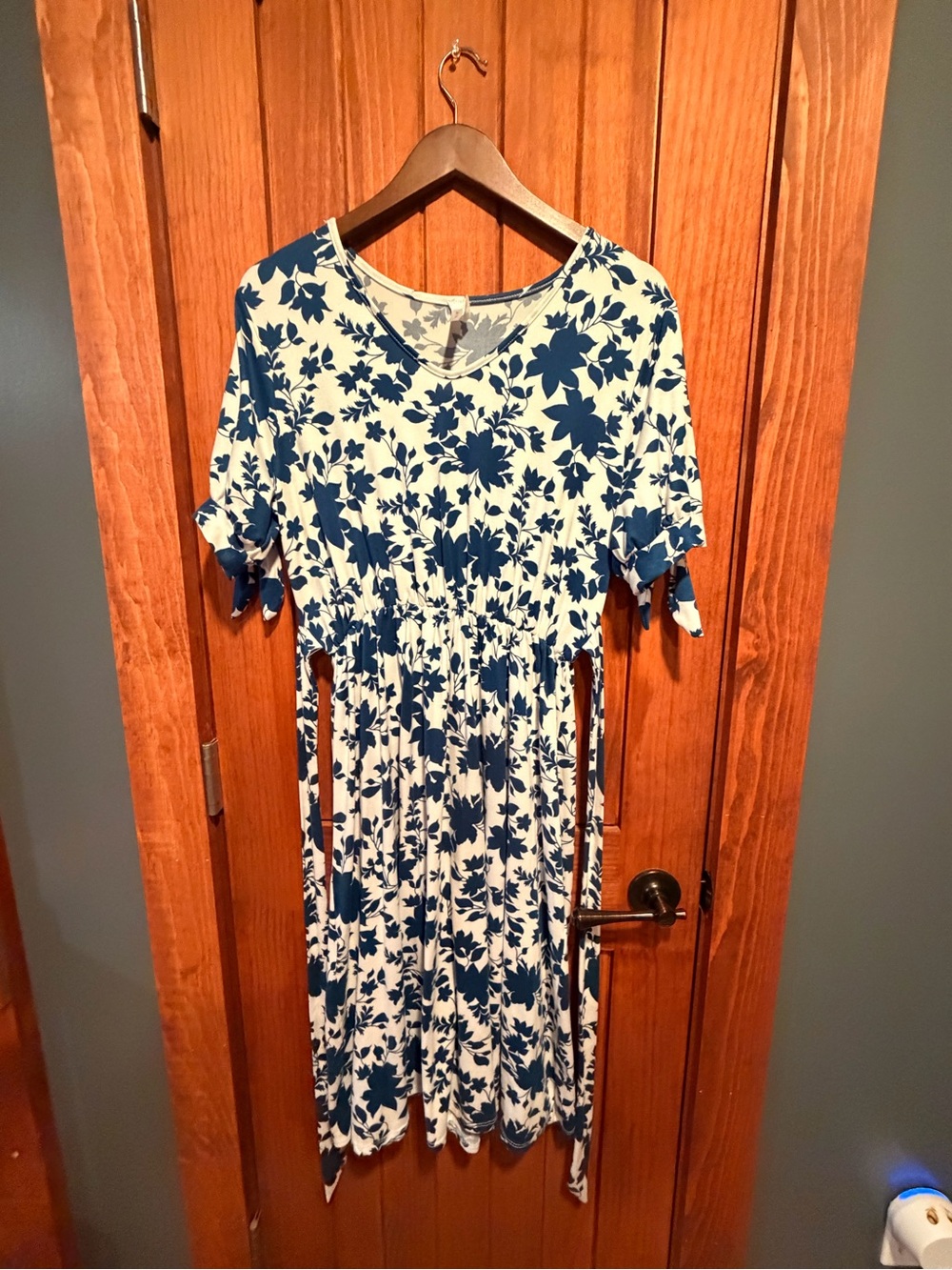 Acting Pro White Dress with Blue Floral Print and Tie Waist